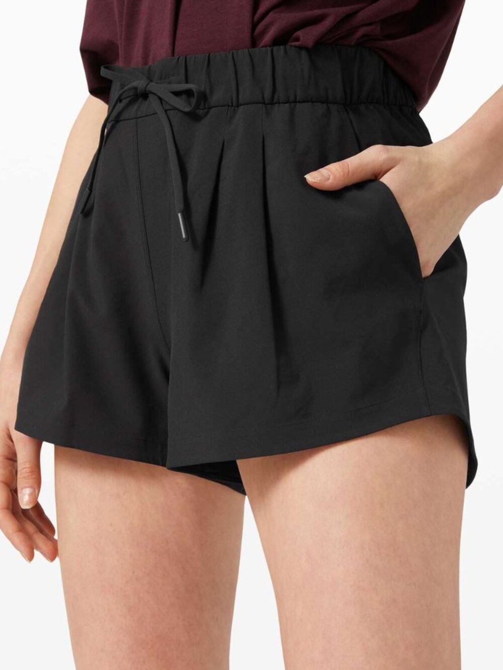 Lululemon Stroll at Sundown Short 3" Size 6